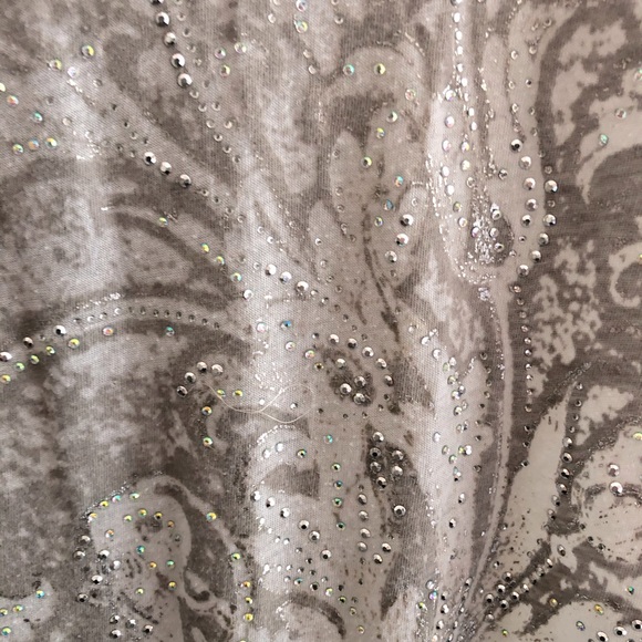 Maurice’s Grey Floral Rhinestone Racerback Tank - Picture 4 of 9